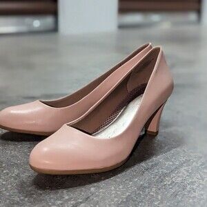 Easy Spirit Size 8.5N Neoma Soft Pink Small Heels